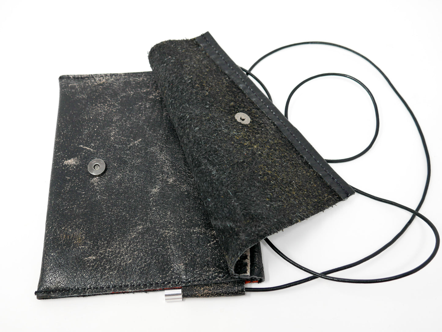 The Traveler Cross Body