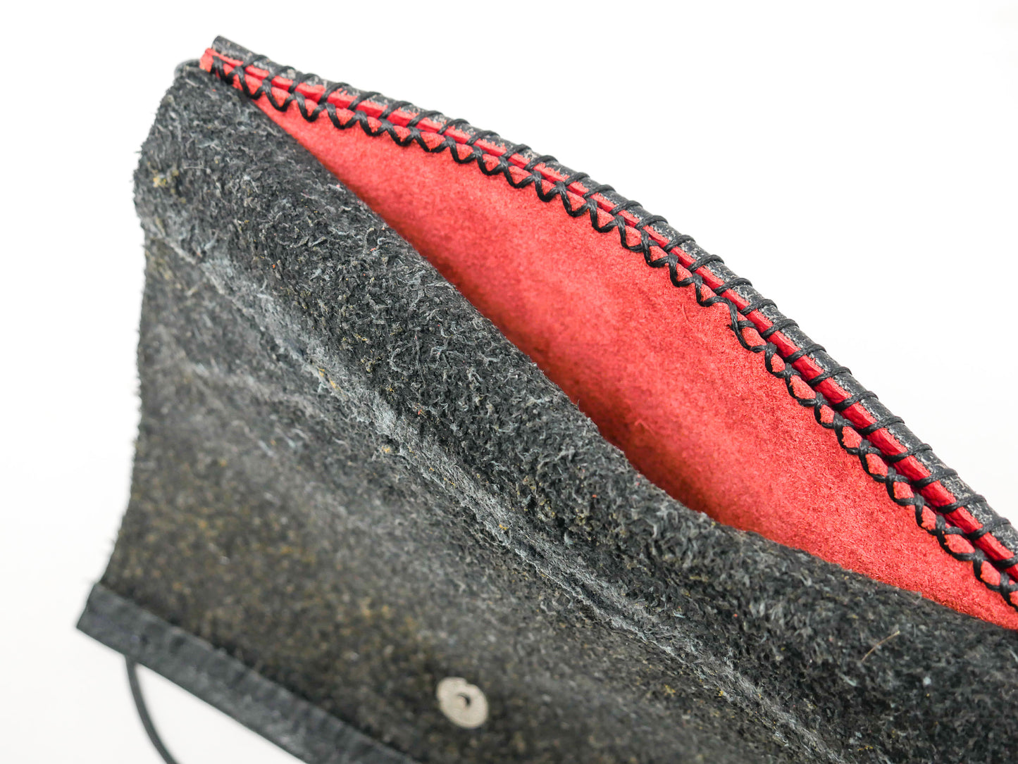 The Traveler Cross Body